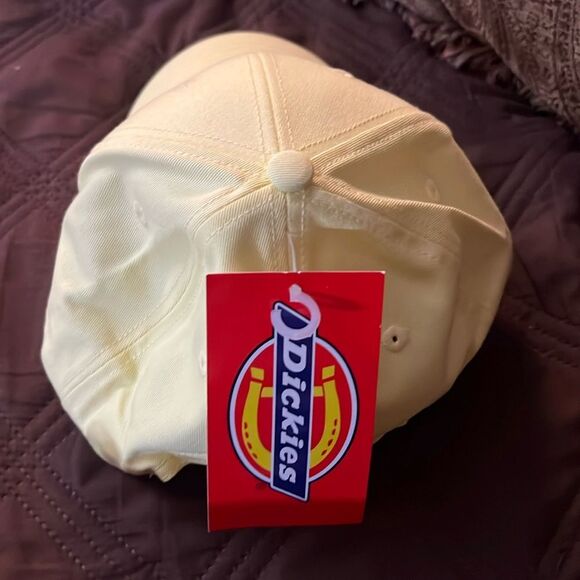 Dickies Woman’s yellow Baseball Hat 100% cotton - Picture 3 of 7
